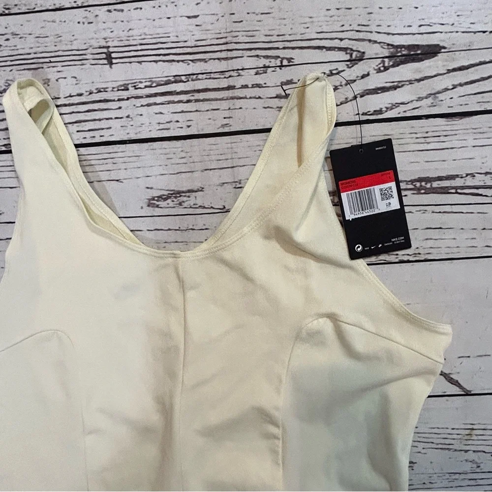 Nike icon clash jumpsuit romper NWT coconut milk - Picture 5 of 6